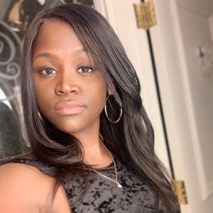 Meet your Posher, Nicole